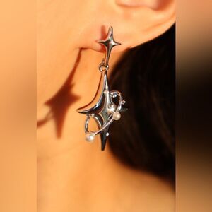 Star statement dropped earrings A122